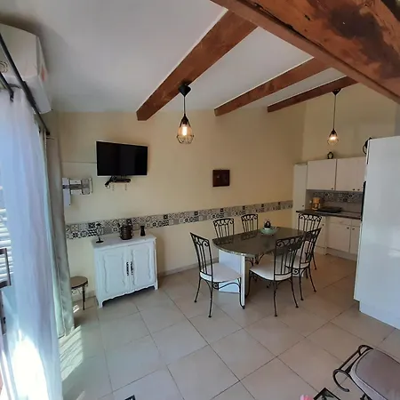 Holiday home Lotus Cebazan